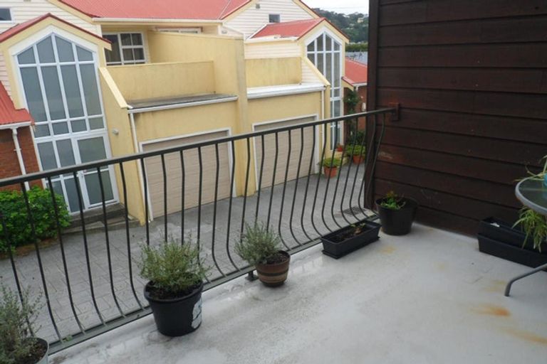 Photo of property in 1/24 Hobart Street, Miramar, Wellington, 6022