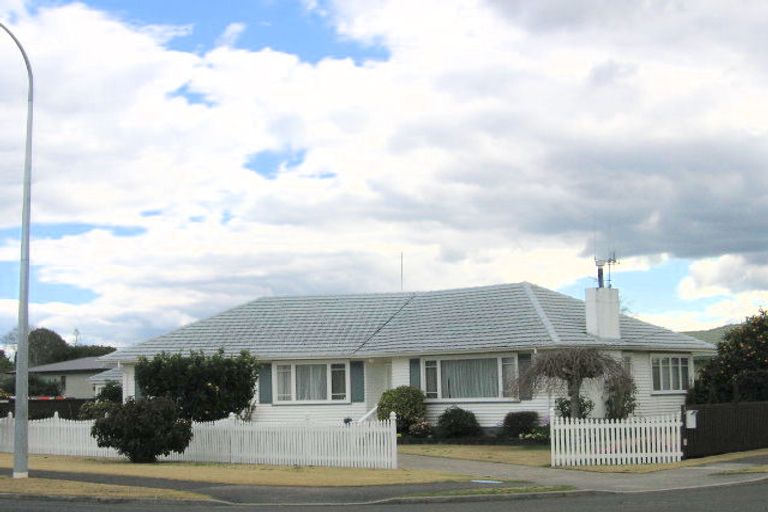 Photo of property in 472 Devonport Road, Tauranga South, Tauranga, 3112