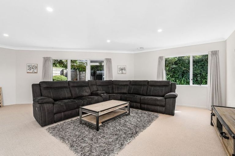 Photo of property in 23 Samwell Drive, Whitby, Porirua, 5024