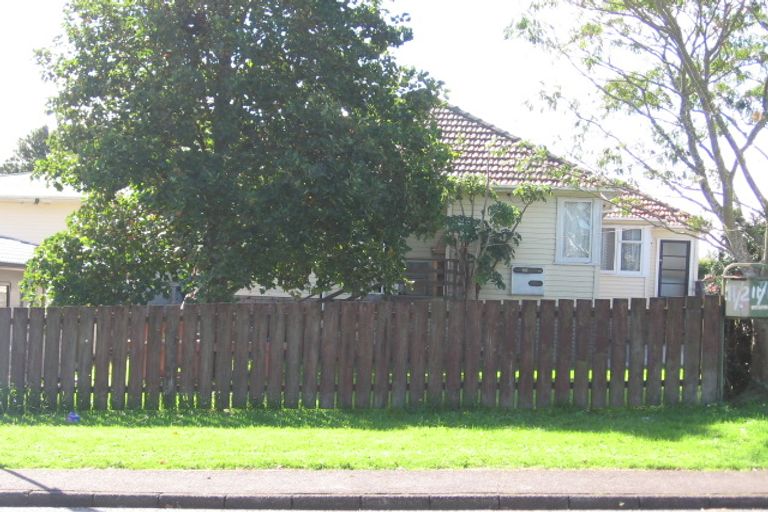 Photo of property in 11 Kotuku Street, Te Atatu Peninsula, Auckland, 0610