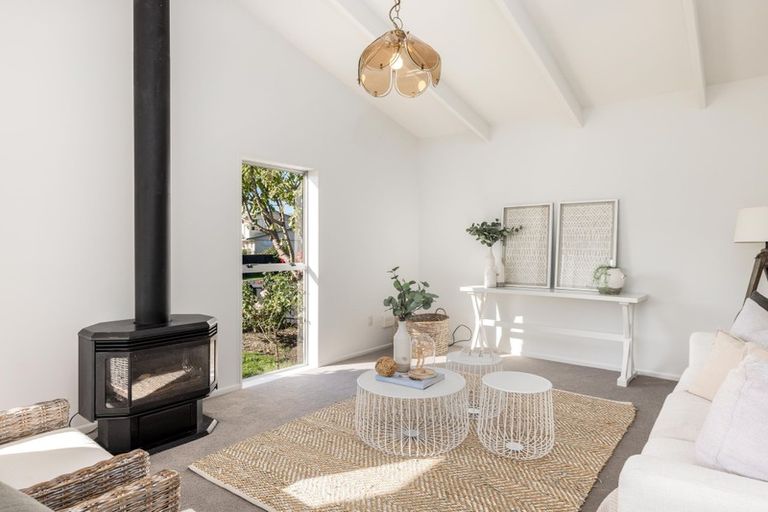 Photo of property in 9 Birdling Place, Halswell, Christchurch, 8025