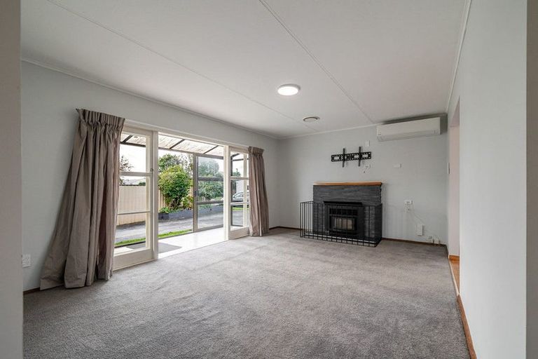 Photo of property in 12 Keith Street, Roslyn, Palmerston North, 4414