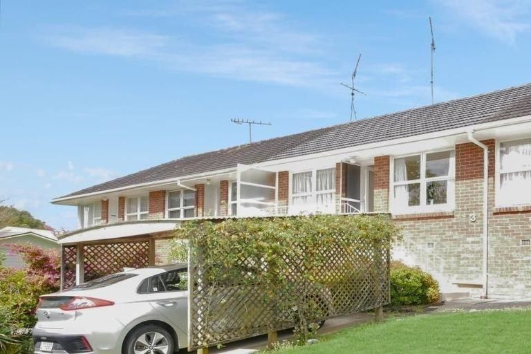 Photo of property in 3/9 Lenihan Street, Northcote, Auckland, 0627