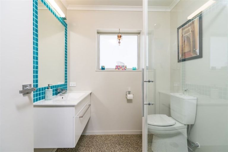Photo of property in 52 Daniel Parade, Mangawhai, 0975