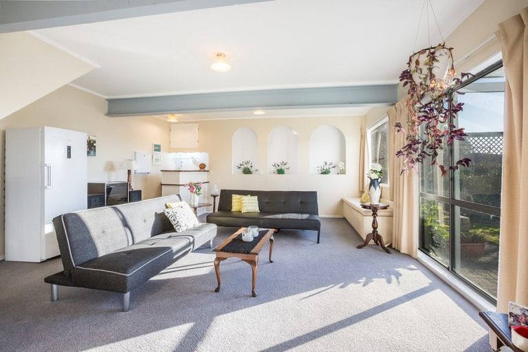 Photo of property in 28 Leeward Drive, Whitby, Porirua, 5024