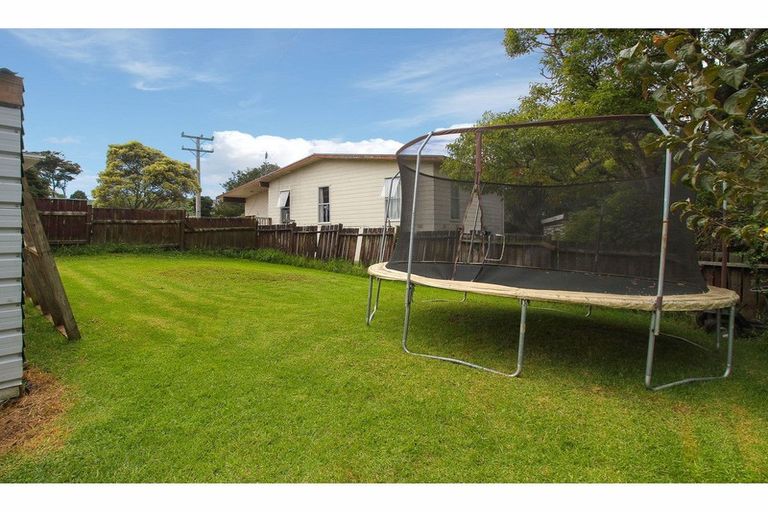 Photo of property in 32 Hiwihau Place, Glenfield, Auckland, 0629