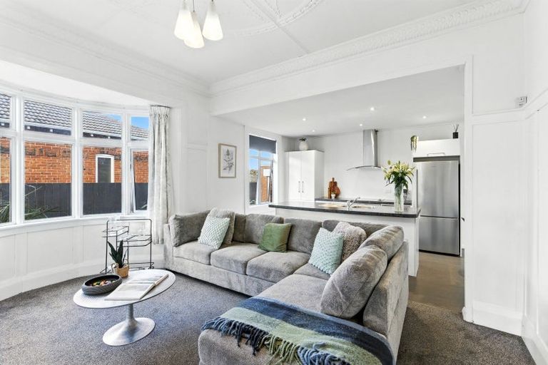 Photo of property in 253 Macandrew Road, Forbury, Dunedin, 9012