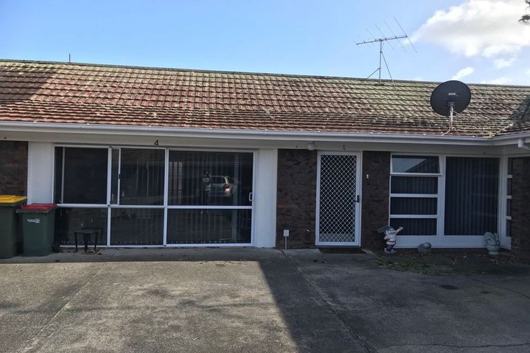 Photo of property in 4/54 Great South Road, Papatoetoe, Auckland, 2025