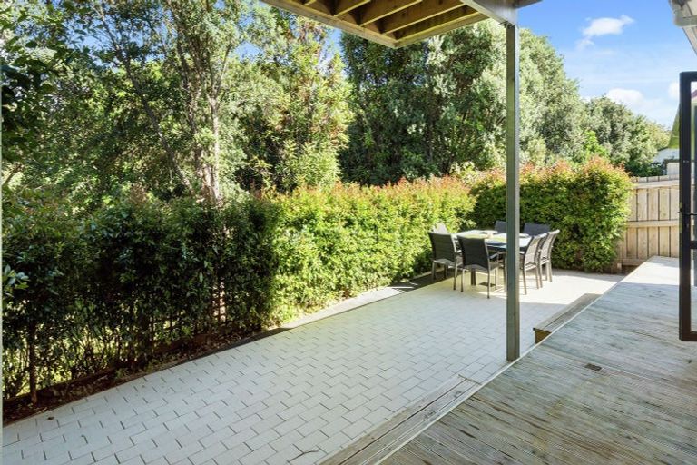 Photo of property in 14 Guildford Place, Bethlehem, Tauranga, 3110