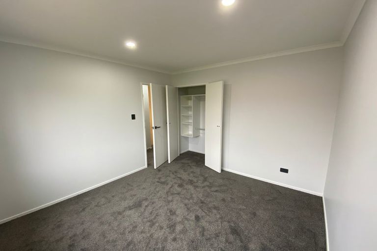 Photo of property in 2/72 Howe Street, Howick, Auckland, 2014