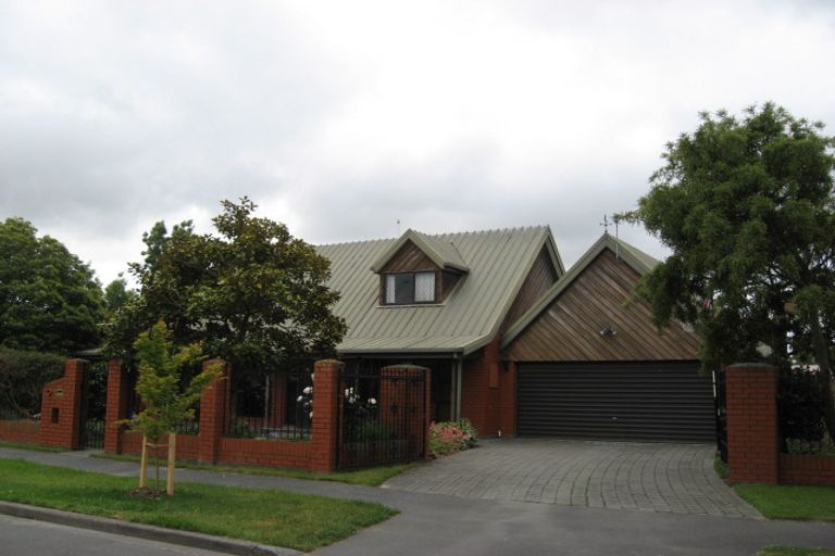 Photo of property in 1 Swithland Place, Avonhead, Christchurch, 8042