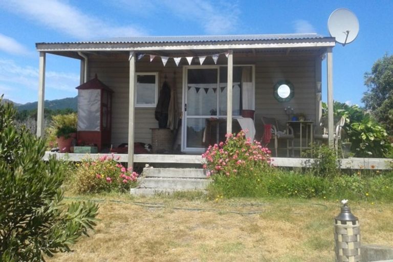 Photo of property in 189 Te Hapua Road, Te Horo, Otaki, 5581