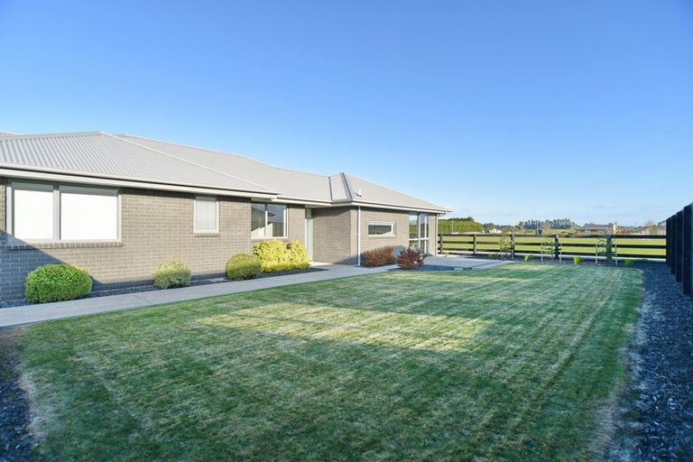 Photo of property in 36 Plover Avenue, Amberley, 7410