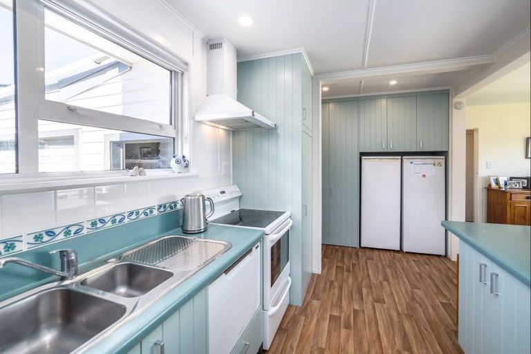 Photo of property in 73 Kempton Street, Greytown, 5712