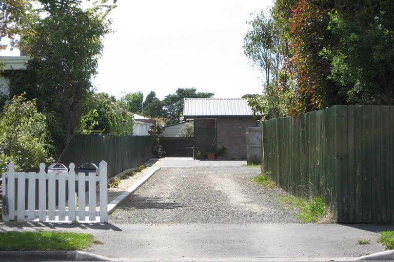 Photo of property in 92b West Belt, Rangiora, 7400