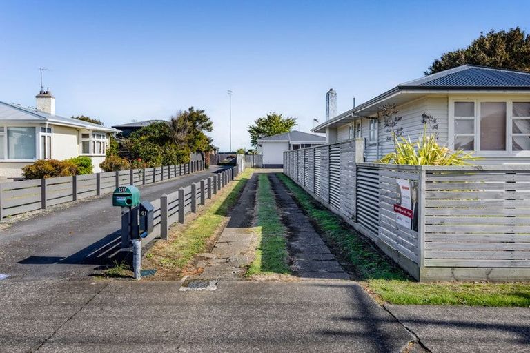 Photo of property in 41 Camberwell Road, Hawera, 4610