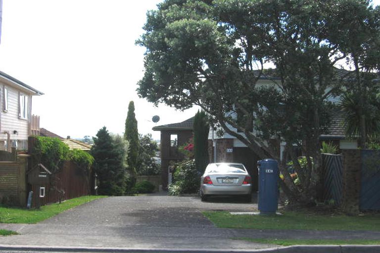 Photo of property in 1/14 Ridge Road, Waiake, Auckland, 0630