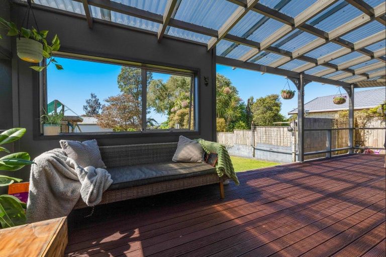 Photo of property in 263 Huatoki Street, Upper Vogeltown, New Plymouth, 4310