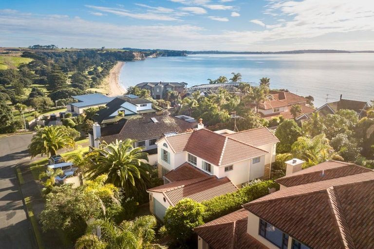 Photo of property in 19 Gilberd Place, Torbay, Auckland, 0630