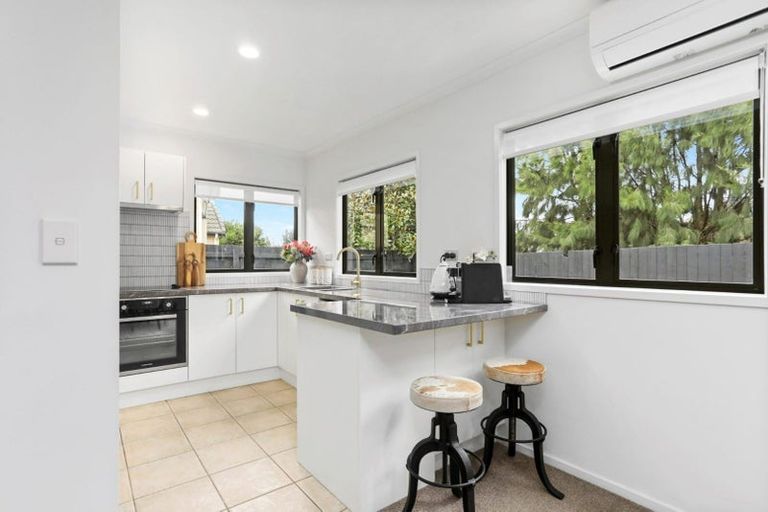 Photo of property in 15 Whitbourne Heights, Manurewa, Auckland, 2105