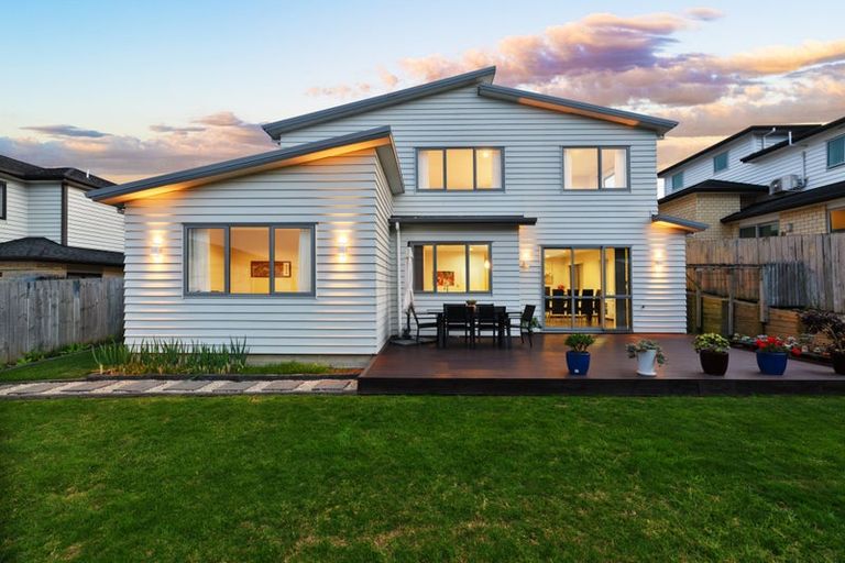 Photo of property in 10 Sauvignon Avenue, Ranui, Auckland, 0612