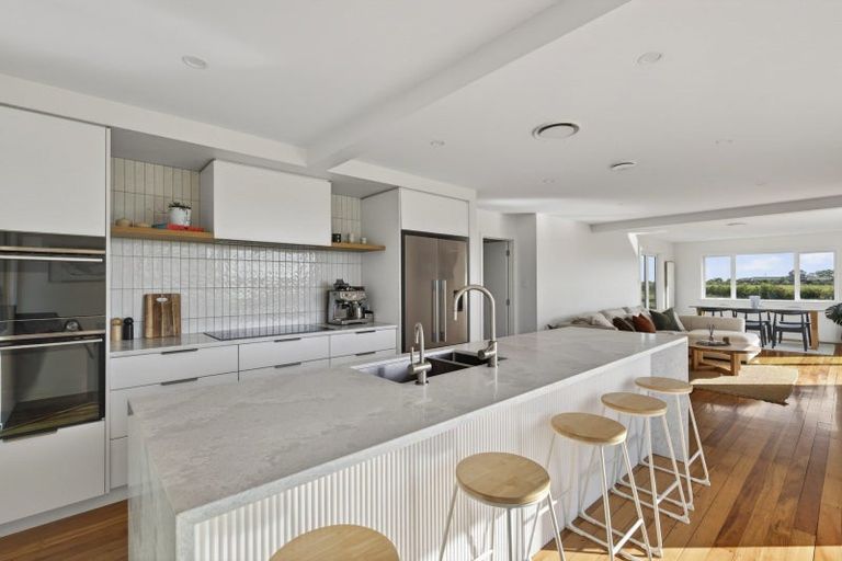Photo of property in 29 Matarikoriko Road, Brixton, Waitara, 4382