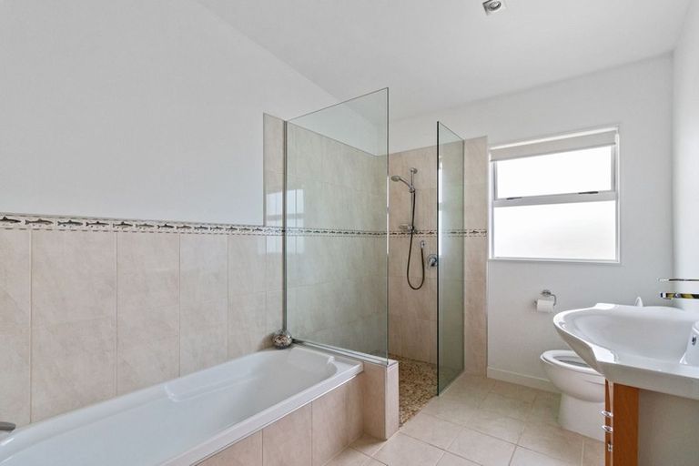 Photo of property in 61 Tangiteroria Lane, Pauanui, Hikuai, 3579