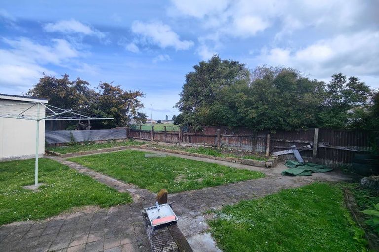 Photo of property in 7 Kirkcaldy Street, South Dunedin, Dunedin, 9012