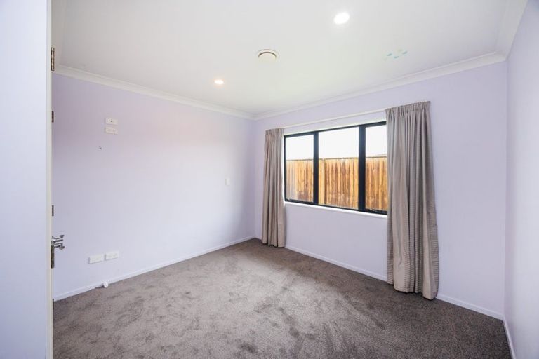 Photo of property in 186 Pacific Drive, Fitzherbert, Palmerston North, 4410