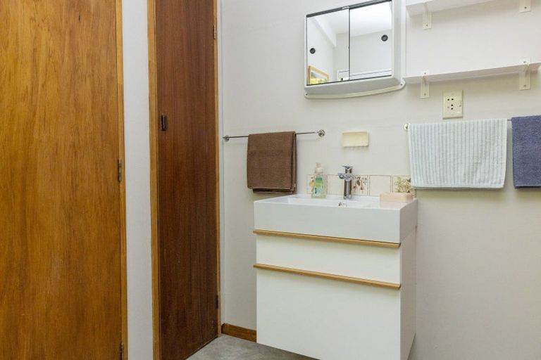 Photo of property in 20 Te Kuru Lane, Pukawa Bay, Turangi, 3381