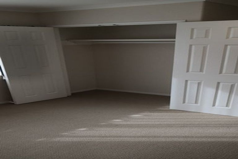 Photo of property in 10 Trovare Place, Golflands, Auckland, 2013