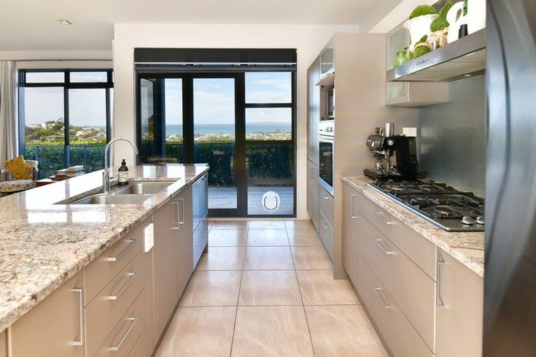 Photo of property in 15 Maire Road, Orewa, 0931