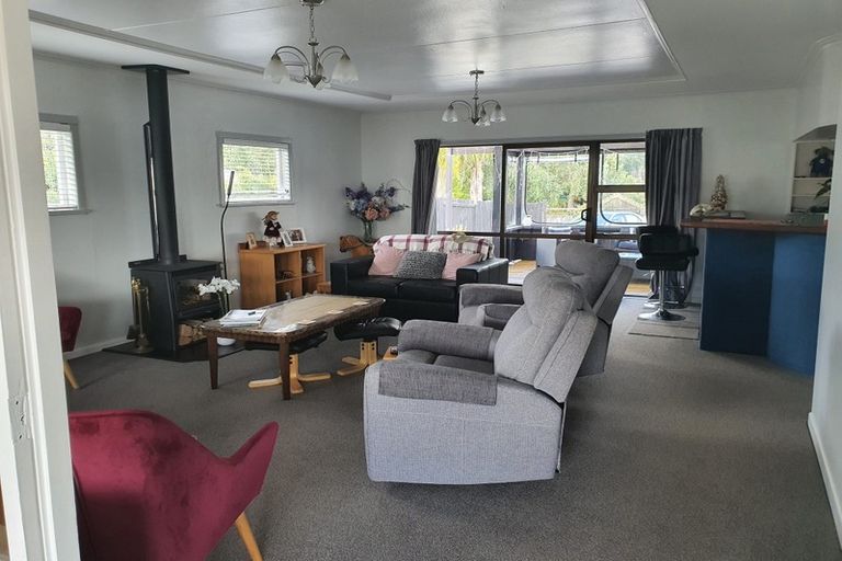 Photo of property in 15 Mayfair Close, Whitianga, 3510
