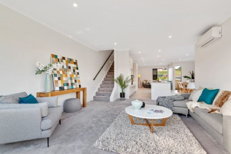 Photo of property in 1 Cambie Avenue, Red Beach, 0932