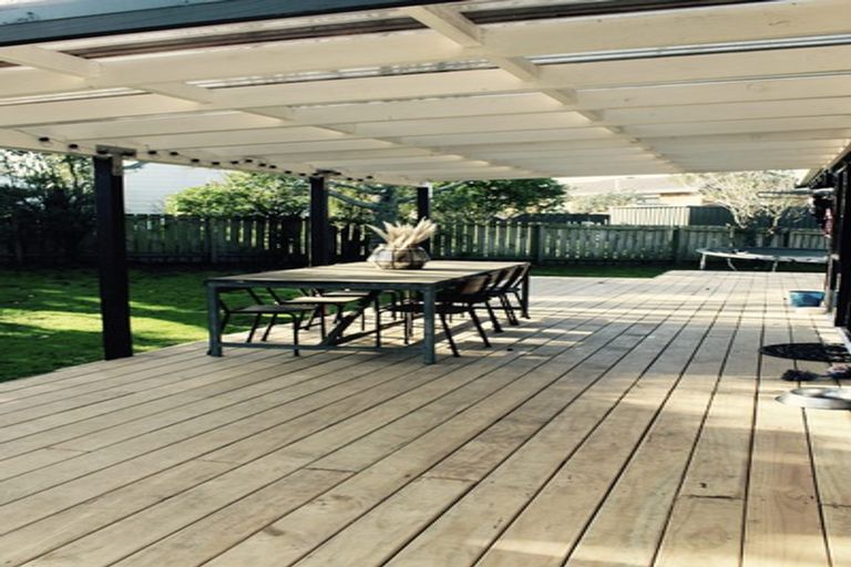 Photo of property in 10 Tokay Place, Huapai, Kumeu, 0810