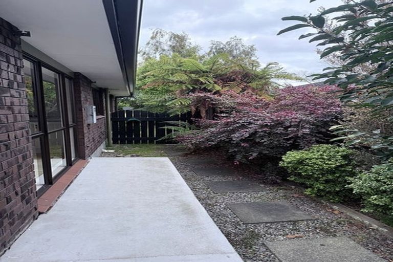 Photo of property in 104 Waterloo Crescent, Hokowhitu, Palmerston North, 4410