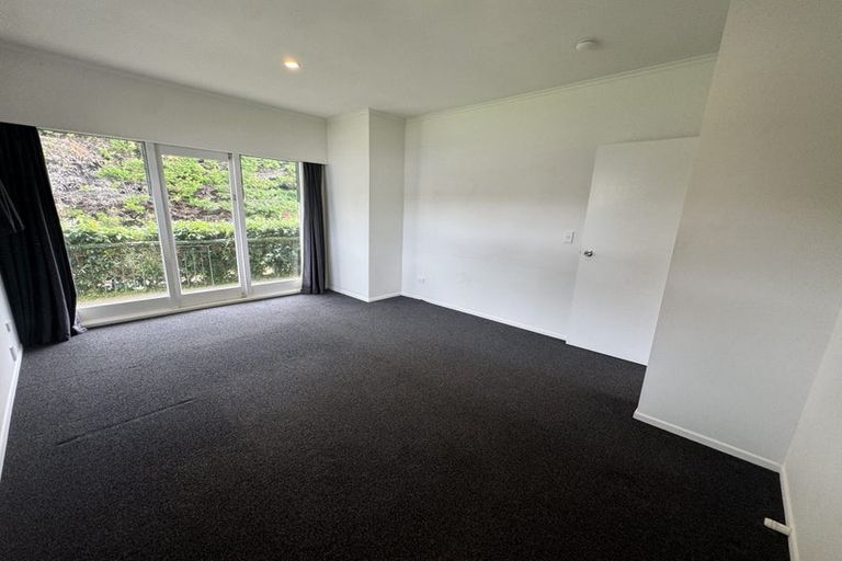 Photo of property in 27 Heath Avenue, Northcote, Auckland, 0627