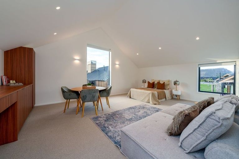 Photo of property in 16 Mccaw Mews, Wanaka, 9305