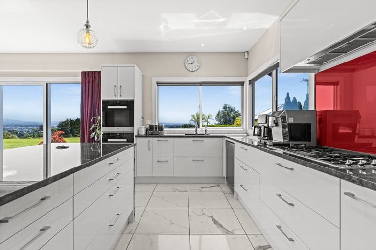 Photo of property in 194 Te Mata Peak Road, Havelock North, 4130