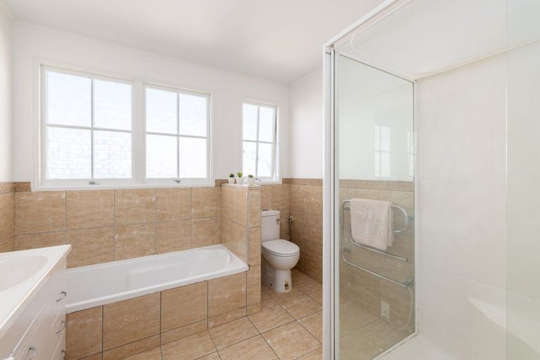 Photo of property in 18 Delaware Crescent, Russley, Christchurch, 8042