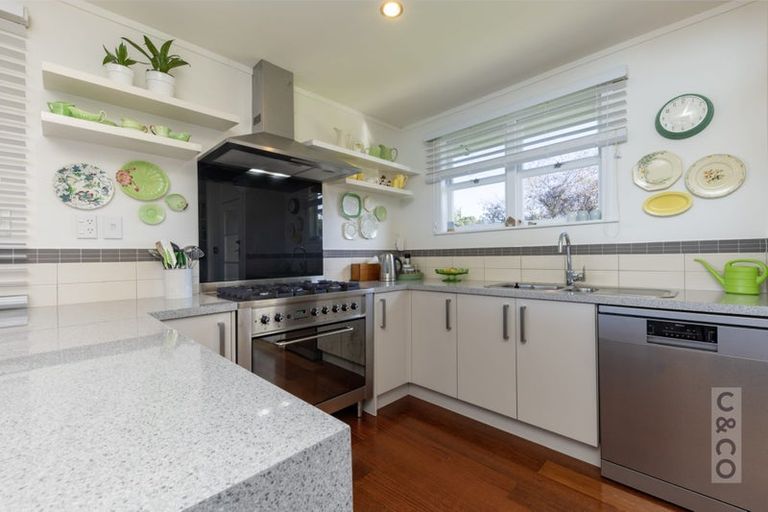 Photo of property in 33 Maude Street, Riverhead, 0820