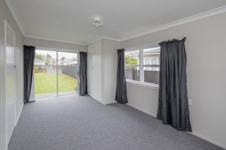 Photo of property in 24 Ferguson Street, Levin, 5510