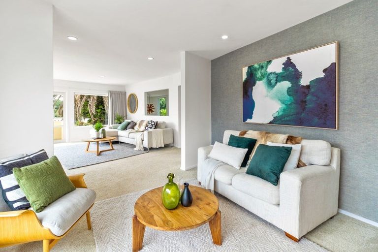 Photo of property in 22 Tiri Road, Milford, Auckland, 0620