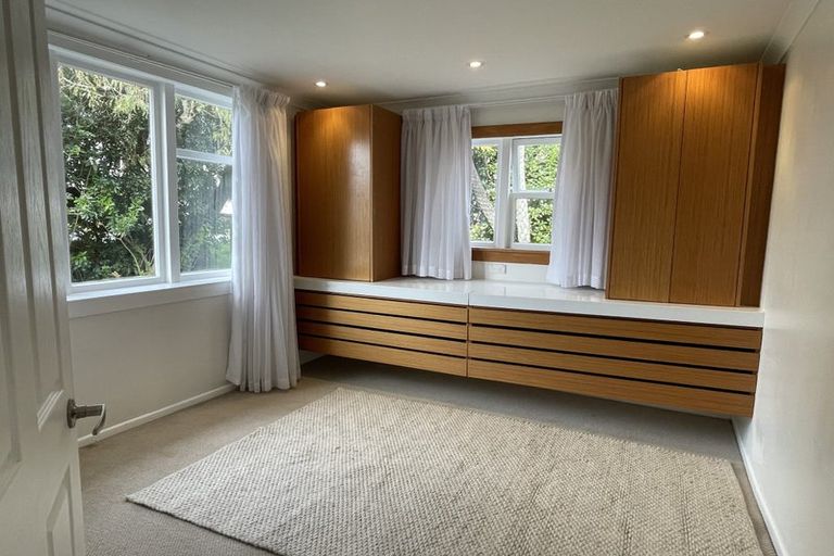 Photo of property in 68 Broderick Road, Johnsonville, Wellington, 6037