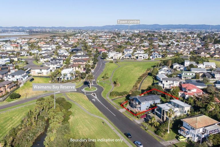 Photo of property in 49 Spinnaker Drive, Te Atatu Peninsula, Auckland, 0610