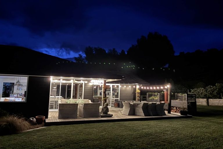 Photo of property in 204 Eskridge Drive, Eskdale, Napier, 4182