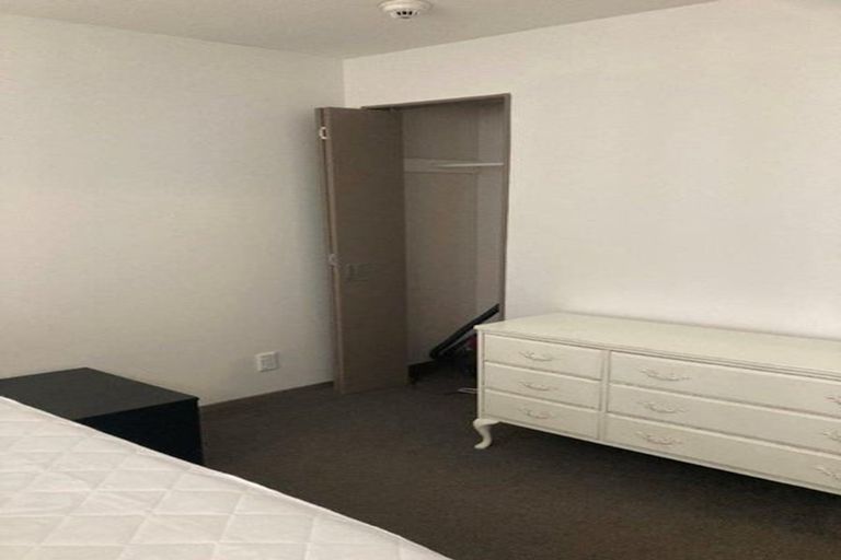 Photo of property in Dual Apartments, 108/142 Vivian Street, Te Aro, Wellington, 6011