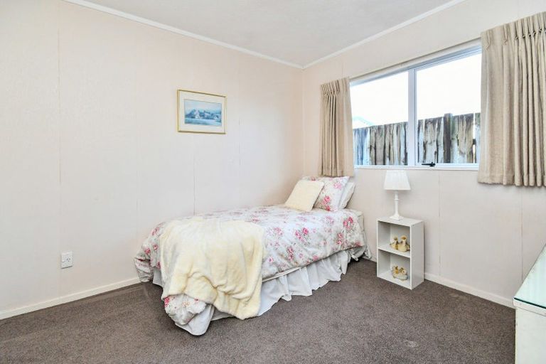 Photo of property in 2/30 Sturdee Road, Manurewa, Auckland, 2102