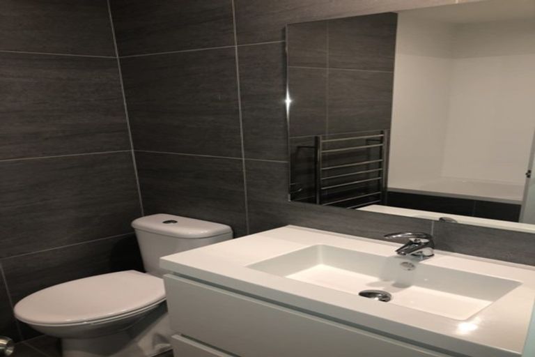 Photo of property in 11 Fernly Rise, Flat Bush, Auckland, 2019