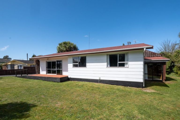 Photo of property in 24 Montjoy Street, Stratford, 4332